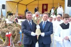 Dożynki Diecezjalne w Grzybnie