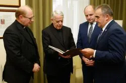 Podpisanie listu o współpracy pomiędzy województwem kujawsko-pomorskim a fundacją watykańską