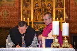 Kanoniczne objęcie diecezji przez bpa Wiesława Śmigla