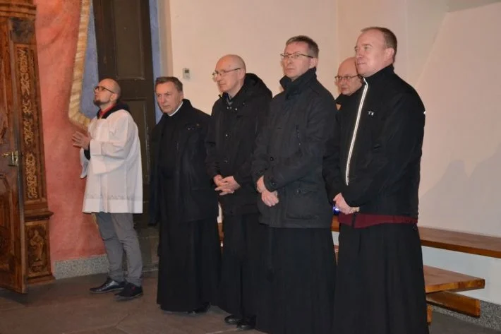 Czuwanie przed ingresem bpa Wiesława Śmigla