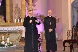 Czuwanie przed ingresem bpa Wiesława Śmigla