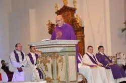 Czuwanie przed ingresem bpa Wiesława Śmigla