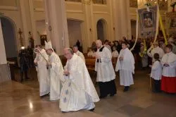 Bp Wiesław Śmigiel zawierzył swoją posługę i diecezję Matce Bożej Nieustającej Pomocy