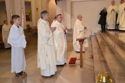 Bp Wiesław Śmigiel zawierzył swoją posługę i diecezję Matce Bożej Nieustającej Pomocy