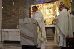 Bp Wiesław Śmigiel zawierzył swoją posługę i diecezję Matce Bożej Nieustającej Pomocy