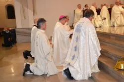 Bp Wiesław Śmigiel zawierzył swoją posługę i diecezję Matce Bożej Nieustającej Pomocy