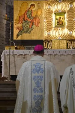 Bp Wiesław Śmigiel zawierzył swoją posługę i diecezję Matce Bożej Nieustającej Pomocy