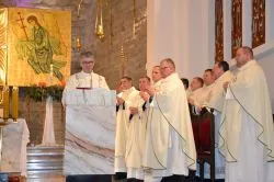 Bp Wiesław Śmigiel zawierzył swoją posługę i diecezję Matce Bożej Nieustającej Pomocy