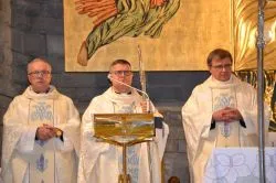 Bp Wiesław Śmigiel zawierzył swoją posługę i diecezję Matce Bożej Nieustającej Pomocy