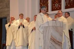 Bp Wiesław Śmigiel zawierzył swoją posługę i diecezję Matce Bożej Nieustającej Pomocy