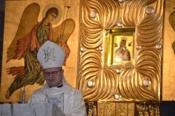 Bp Wiesław Śmigiel zawierzył swoją posługę i diecezję Matce Bożej Nieustającej Pomocy