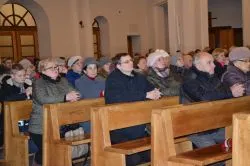 Bp Wiesław Śmigiel zawierzył swoją posługę i diecezję Matce Bożej Nieustającej Pomocy