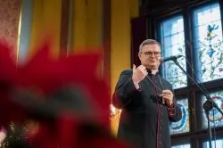 Bp Wiesław Śmigiel na spotkaniu opłatkowymsamorządowców i parlamentarzystów