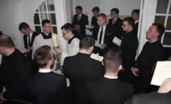 Bp Wiesław Śmigiel z kolędą w seminarium