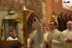 Wigilia Paschalna w toruńskiej katedrze