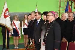 Nadanie im. kard. Stefana Wyszyńskiego Szkole Podstawowej w Sampławie