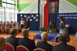 Nadanie im. kard. Stefana Wyszyńskiego Szkole Podstawowej w Sampławie