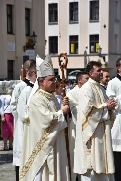Boże Ciało z bp. Wiesławem Śmiglem