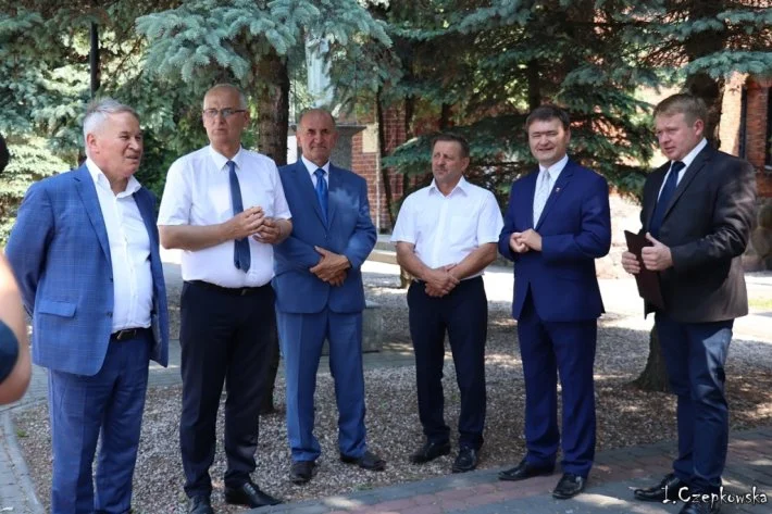 Odsłonięcie pomnika bł. Marii Karłowskiej w Jabłonowie