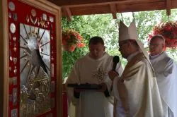 Koronacja wizerunku Matki Bożej Brzemiennej w Chełmoniu