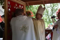 Koronacja wizerunku Matki Bożej Brzemiennej w Chełmoniu
