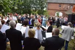 Koronacja wizerunku Matki Bożej Brzemiennej w Chełmoniu