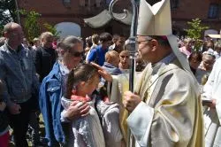 Koronacja wizerunku Matki Bożej Brzemiennej w Chełmoniu