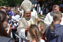 Koronacja wizerunku Matki Bożej Brzemiennej w Chełmoniu