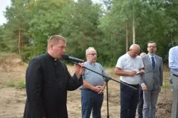 Poświęcenie terenu pod budowę w toruńskiej parafii św. Andrzeja