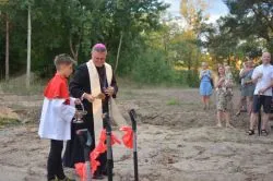 Poświęcenie terenu pod budowę w toruńskiej parafii św. Andrzeja