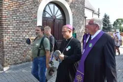 Bp Wiesław odwiedził pielgrzymów