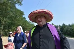 Bp Wiesław odwiedził pielgrzymów