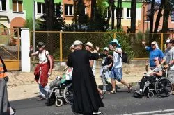 Bp Wiesław odwiedził pielgrzymów