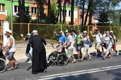 Bp Wiesław odwiedził pielgrzymów