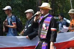 Bp Wiesław odwiedził pielgrzymów