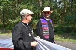 Bp Wiesław odwiedził pielgrzymów