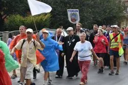 Bp Wiesław odwiedził pielgrzymów