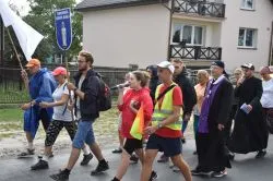 Bp Wiesław odwiedził pielgrzymów