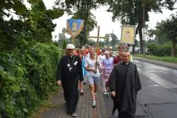 Bp Wiesław odwiedził pielgrzymów