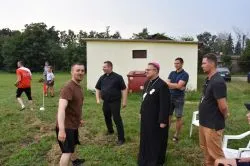 Bp Wiesław odwiedził pielgrzymów