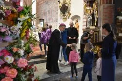 Kwiatki dla Matki