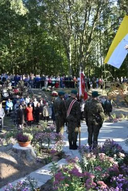 Uroczystości patriotyczne w Raciniewie