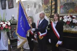 Uroczystość nadania im. bł. ks. Frelichowskiego szkole w Nicwałdzie