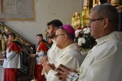 Uroczystość nadania im. bł. ks. Frelichowskiego szkole w Nicwałdzie