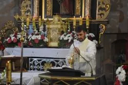 Uroczystość nadania im. bł. ks. Frelichowskiego szkole w Nicwałdzie