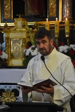 Uroczystość nadania im. bł. ks. Frelichowskiego szkole w Nicwałdzie