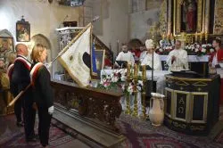 Uroczystość nadania im. bł. ks. Frelichowskiego szkole w Nicwałdzie