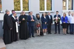 Uroczystość nadania im. bł. ks. Frelichowskiego szkole w Nicwałdzie