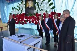Uroczystość nadania im. bł. ks. Frelichowskiego szkole w Nicwałdzie