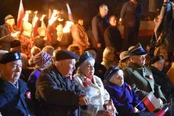 Apel pod pomnikiem marszałka Józefa Piłsudskiego